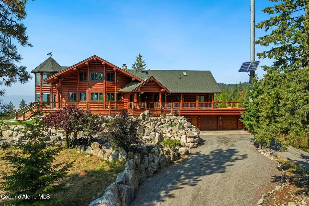 1758 Giles Connection Road Bonners Ferry ID 83805