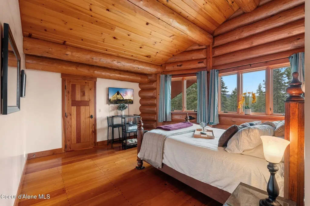 1758 Giles Connection Road Bonners Ferry ID 83805