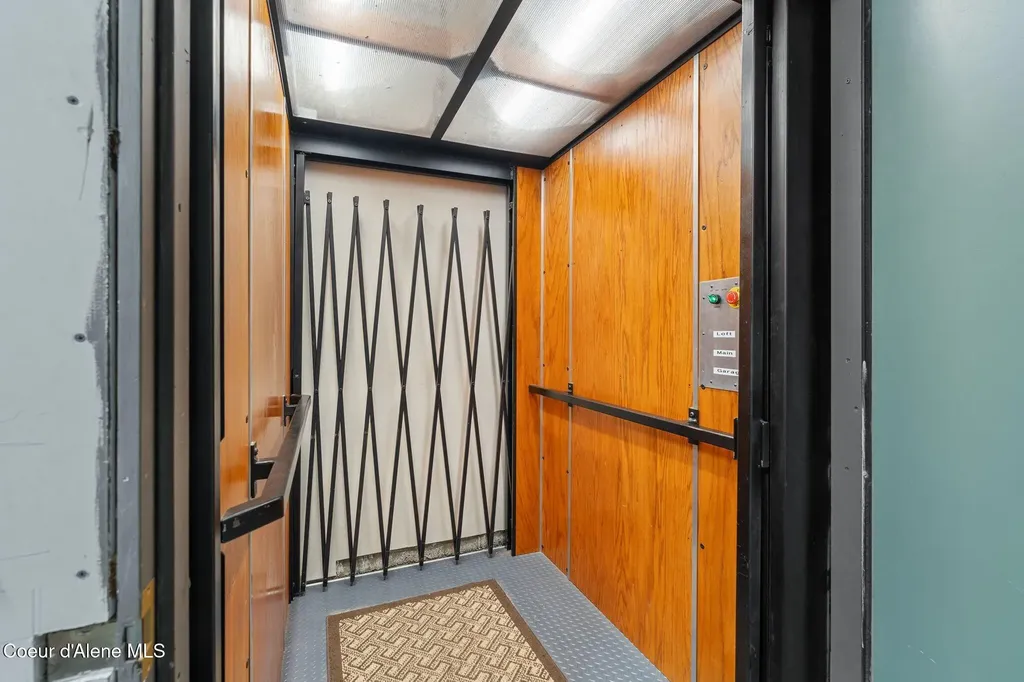 1758 Giles Connection Road Bonners Ferry ID 83805