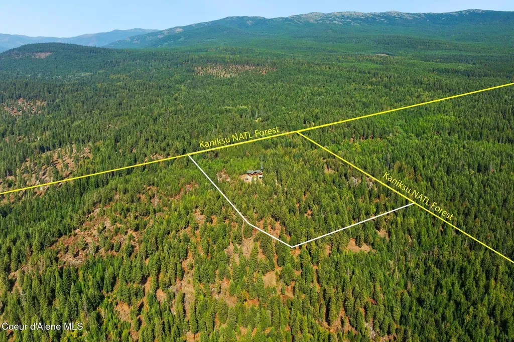 1758 Giles Connection Road Bonners Ferry ID 83805