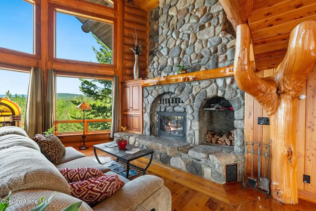 1758 Giles Connection Road Bonners Ferry ID 83805