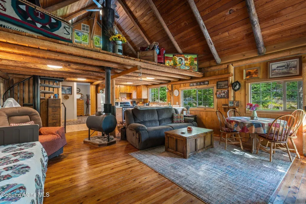 1758 Giles Connection Road Bonners Ferry ID 83805