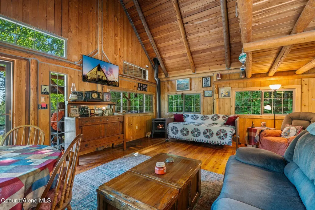1758 Giles Connection Road Bonners Ferry ID 83805