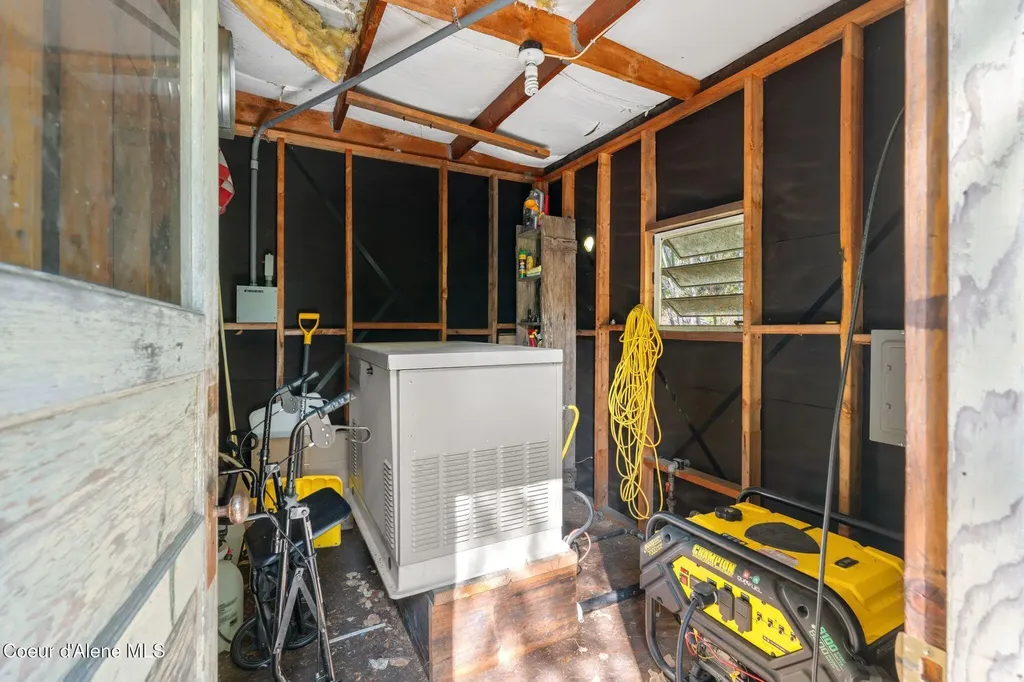 1758 Giles Connection Road Bonners Ferry ID 83805
