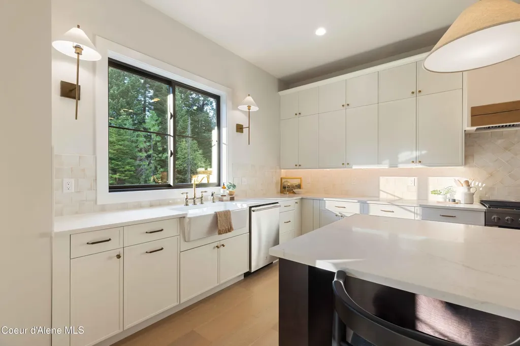 618 Jim Canyon Drive Athol ID 83801