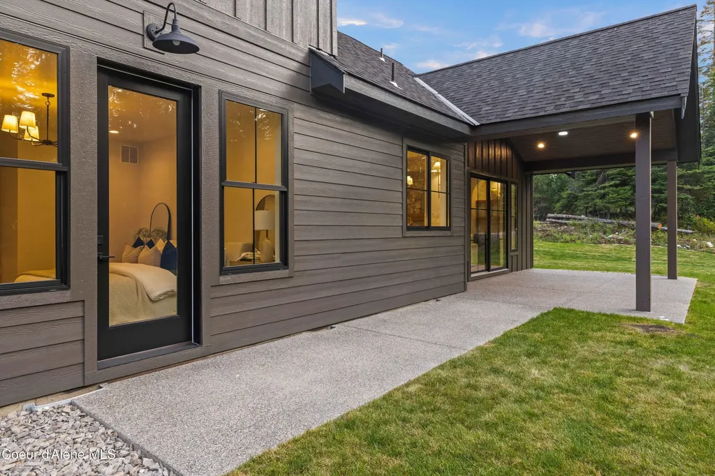 618 Jim Canyon Drive Athol ID 83801