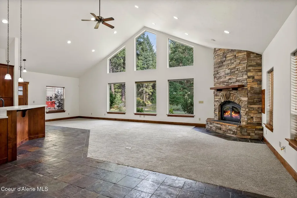4407 E Turk Lane Athol ID 83801