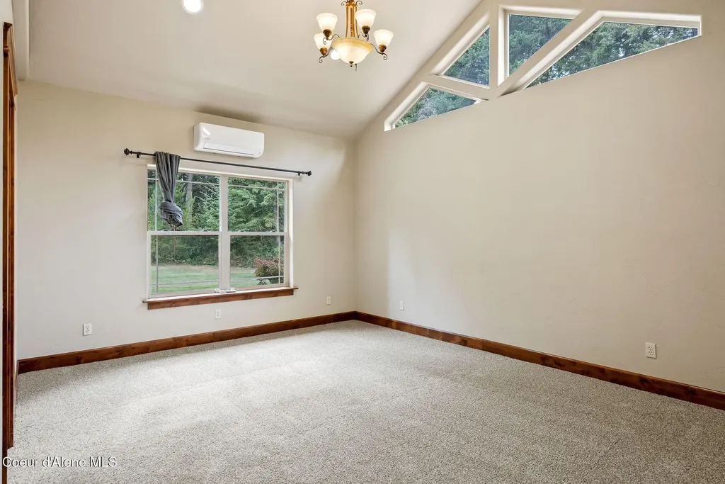 4407 E Turk Lane Athol ID 83801