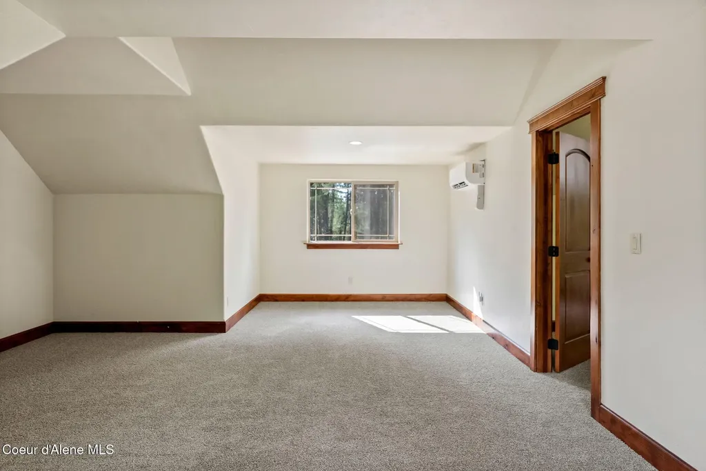4407 E Turk Lane Athol ID 83801