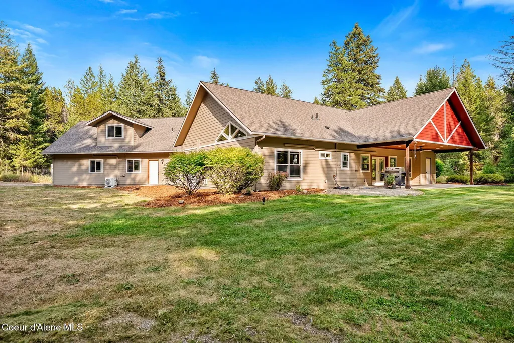4407 E Turk Lane Athol ID 83801