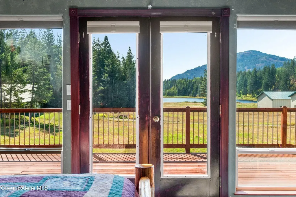 484 Timber Basin Road Sagle ID 83860