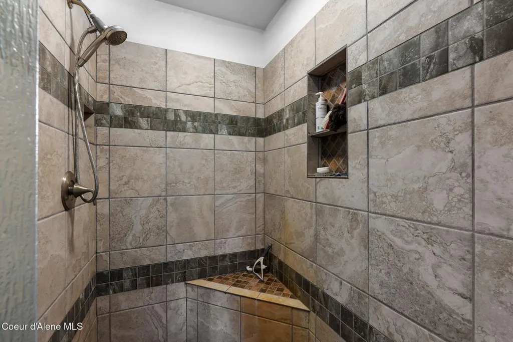 484 Timber Basin Road Sagle ID 83860