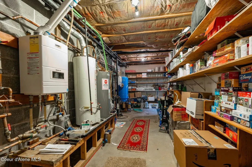 484 Timber Basin Road Sagle ID 83860