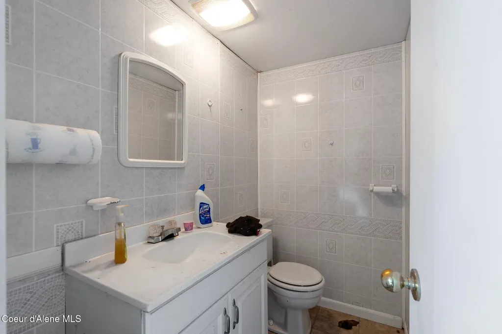 484 Timber Basin Road Sagle ID 83860