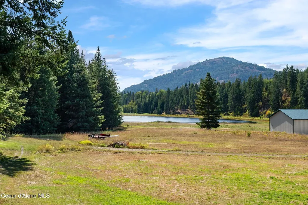 484 Timber Basin Road Sagle ID 83860