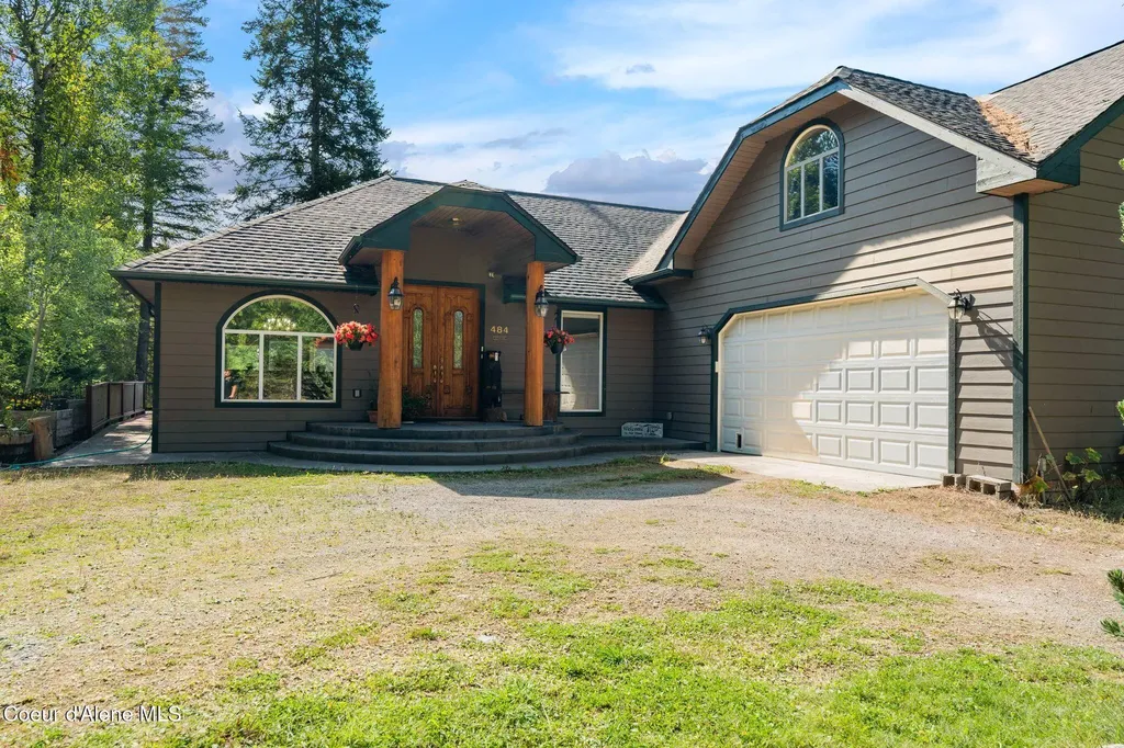 484 Timber Basin Road Sagle ID 83860