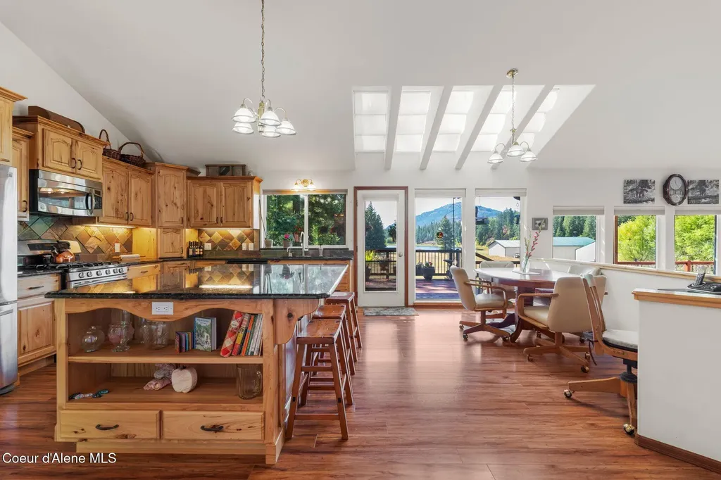 484 Timber Basin Road Sagle ID 83860