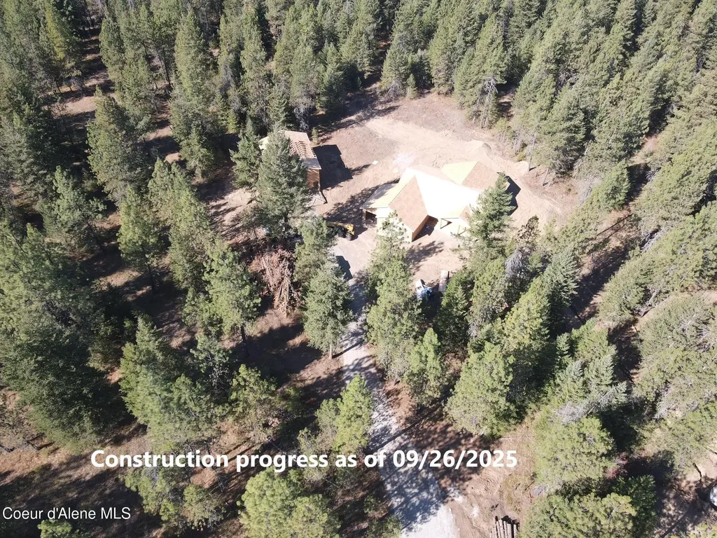 205 Earp Lp Spirit Lake ID 83869