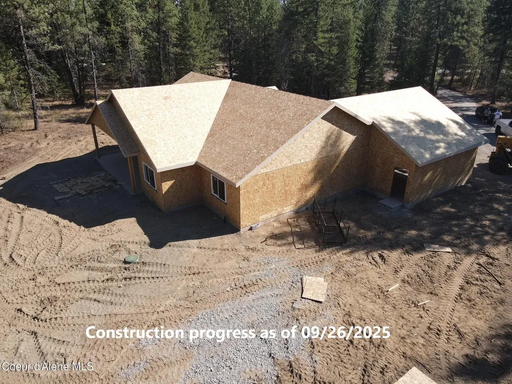205 Earp Lp Spirit Lake ID 83869