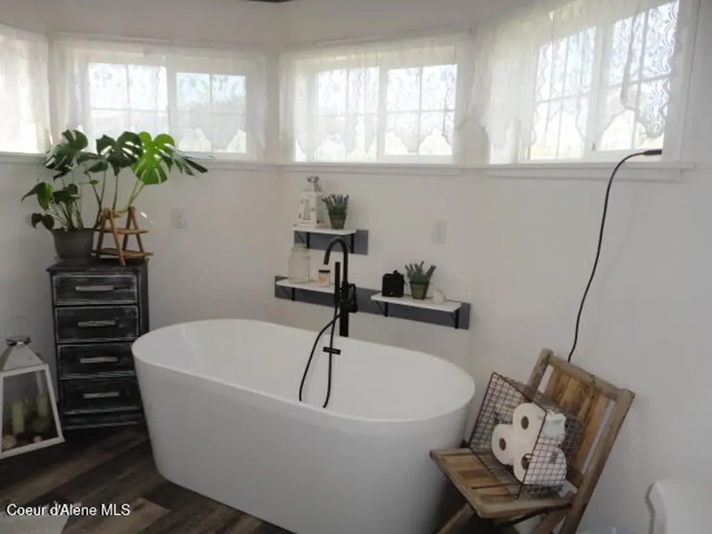 149 Meadow Road St. Maries ID 83861