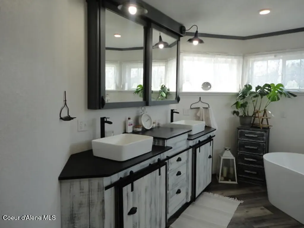 149 Meadow Road St. Maries ID 83861