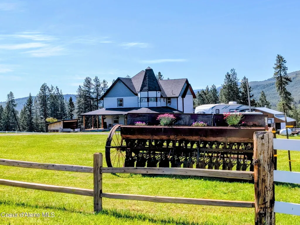 149 Meadow Road St. Maries ID 83861