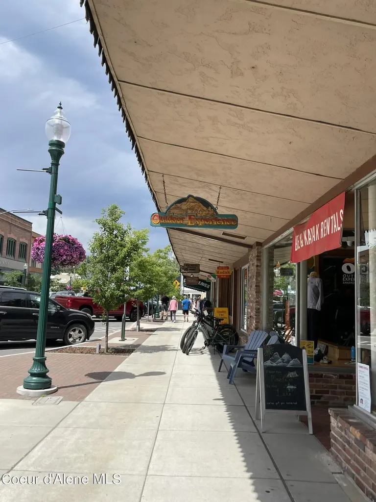 308-324 N 1st Avenue Sandpoint ID 83864