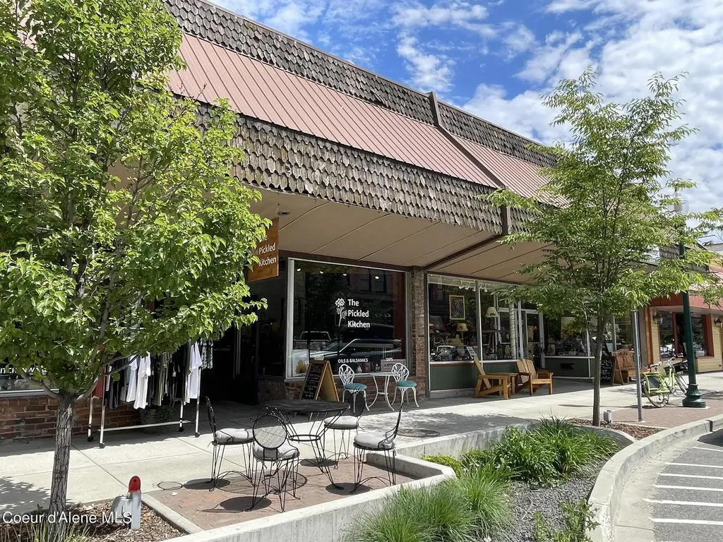 308-324 N 1st Avenue Sandpoint ID 83864