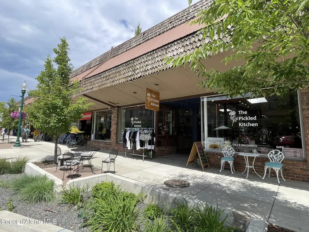 308-324 N 1st Avenue Sandpoint ID 83864