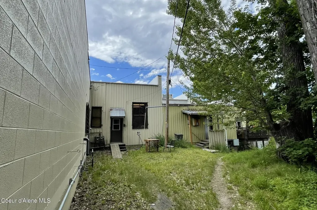 308-324 N 1st Avenue Sandpoint ID 83864