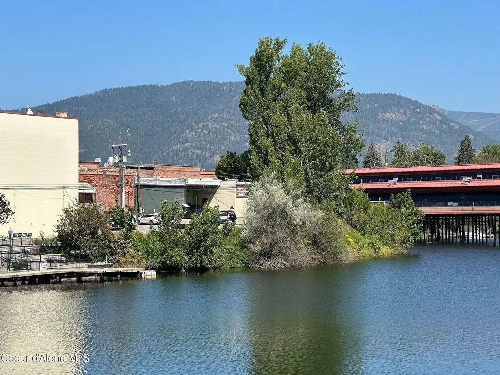 308-324 N 1st Avenue Sandpoint ID 83864
