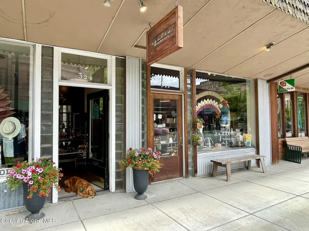 308-324 N 1st Avenue Sandpoint ID 83864