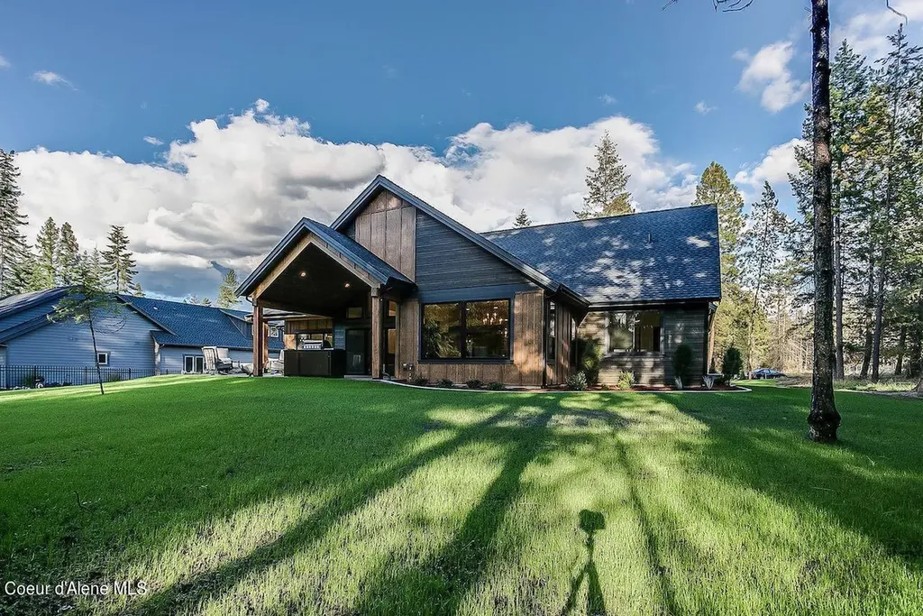 L3B10 N Walden Loop Rathdrum ID 83858