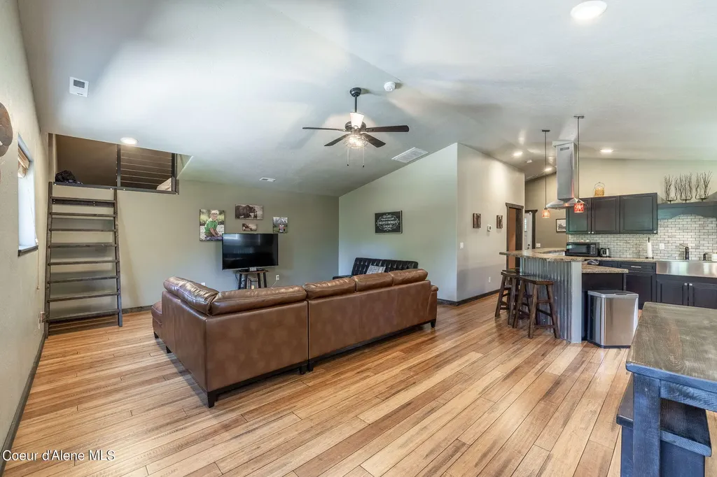 645 Cardinal Lane Spirit Lake ID 83869