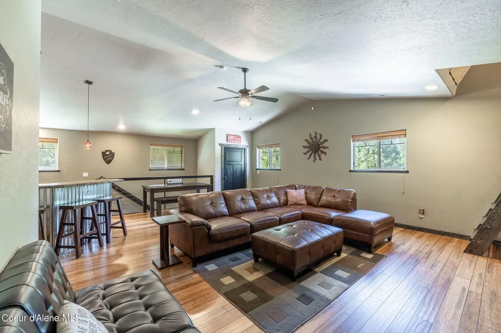 645 Cardinal Lane Spirit Lake ID 83869