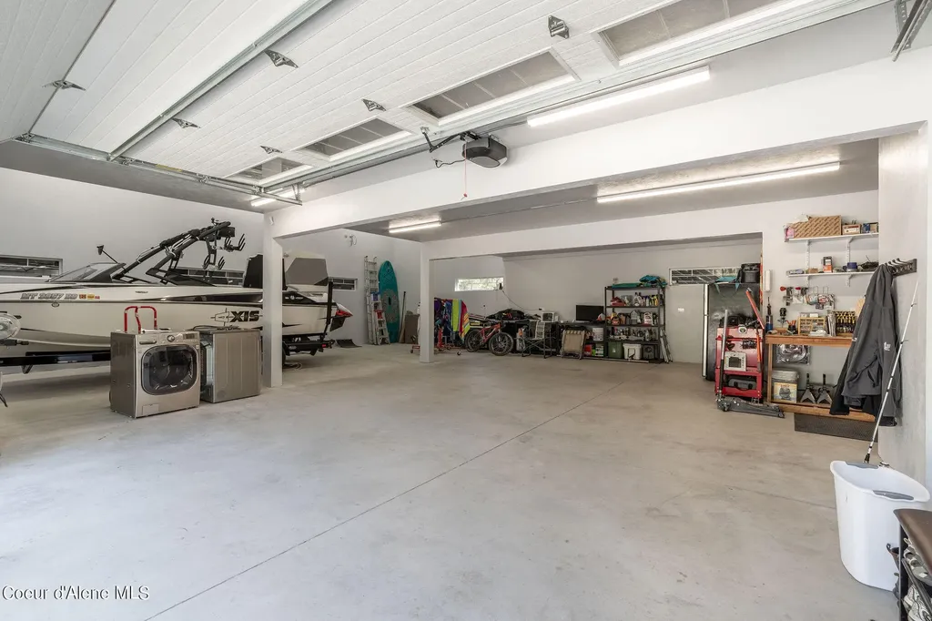 645 Cardinal Lane Spirit Lake ID 83869
