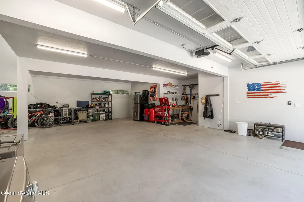 645 Cardinal Lane Spirit Lake ID 83869