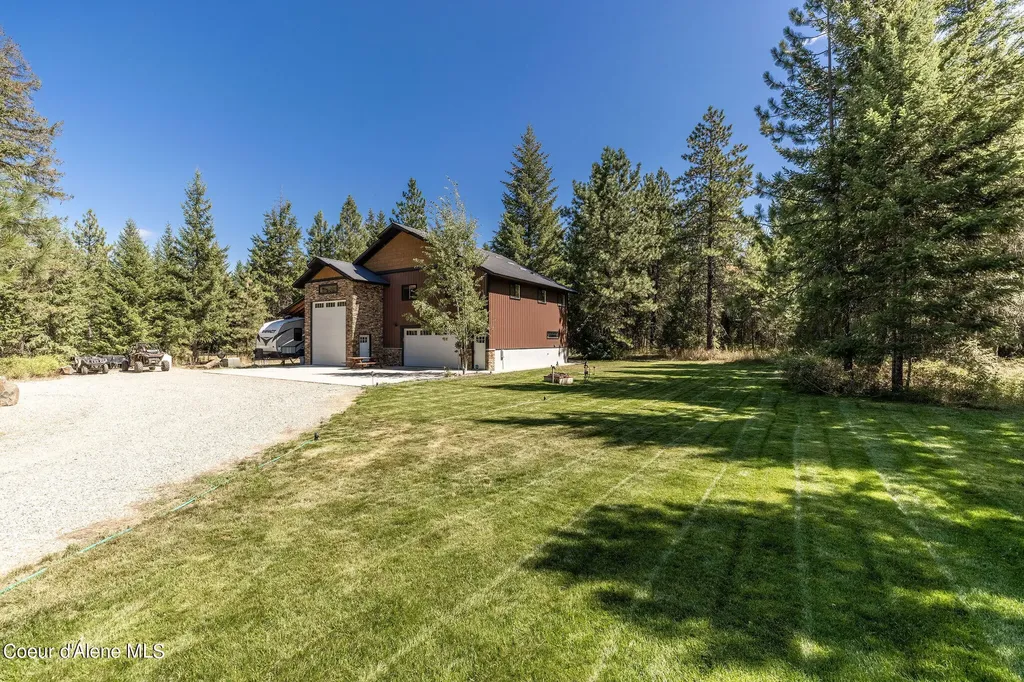 645 Cardinal Lane Spirit Lake ID 83869