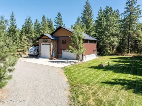 645 Cardinal Lane Spirit Lake ID 83869