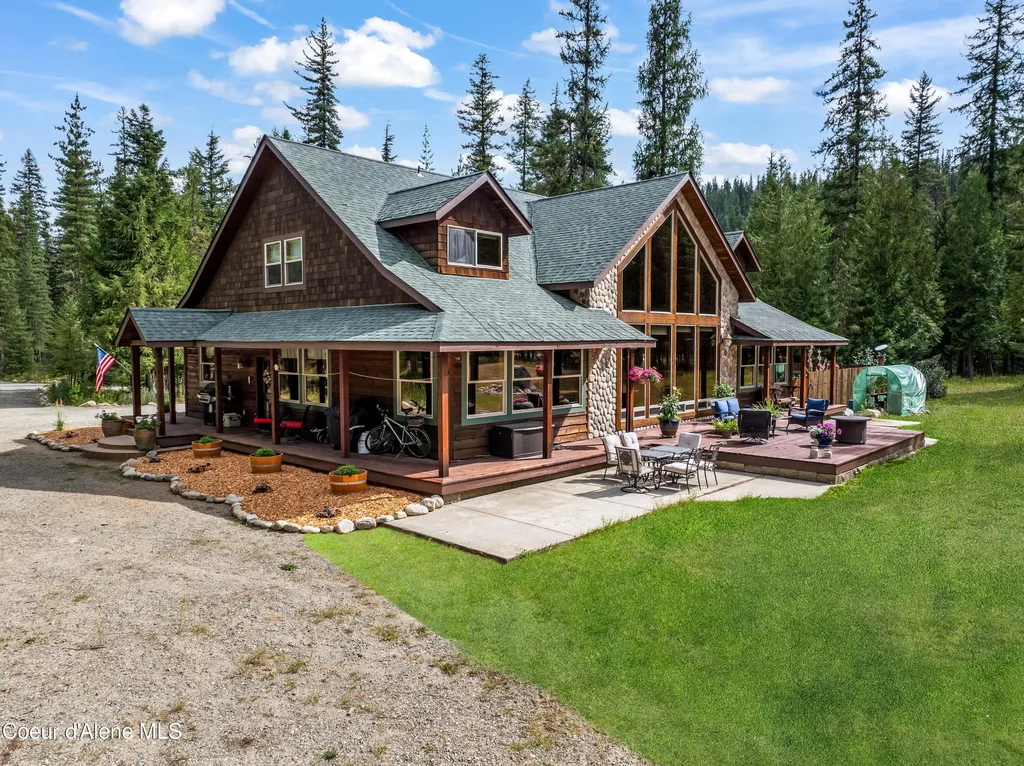 1263 N Nordman Road Nordman ID 83848