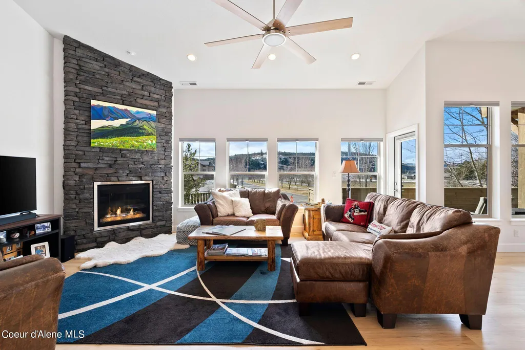 513 Guthrie Place #603 Dover ID 83825