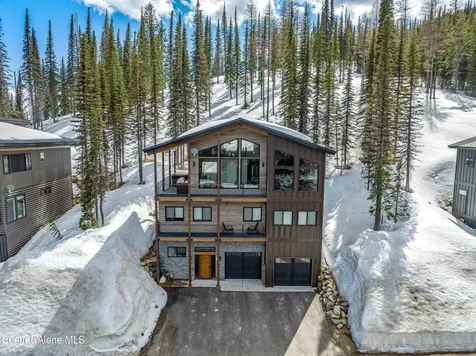 98 Lower Wyvern Way Sandpoint ID 83864