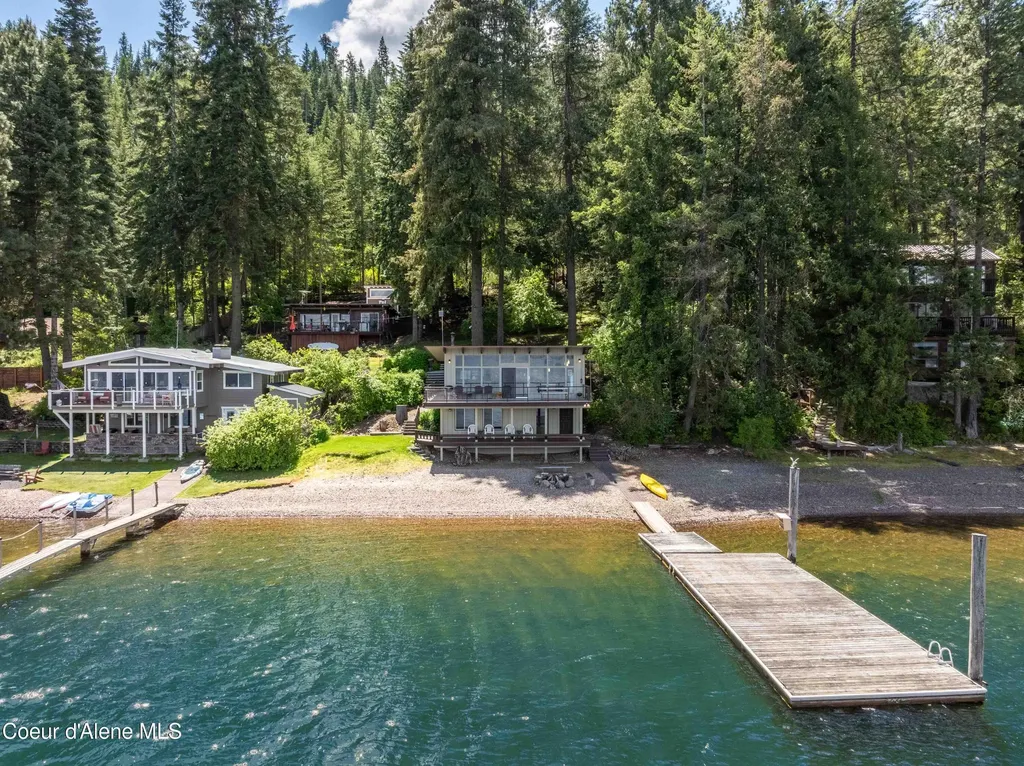1013 E Merganser Lane Harrison ID 83833