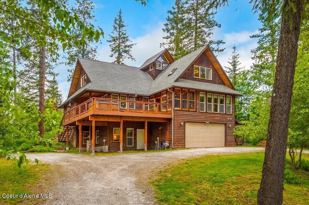 11598 W Pine Street Sandpoint ID 83864