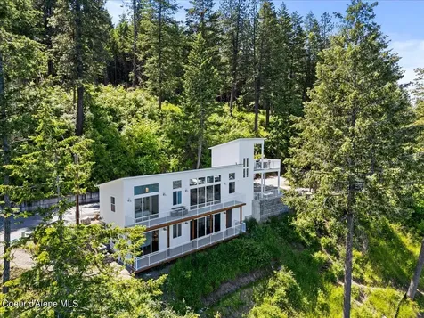 33250 N Lieberg Point Drive Bayview ID 83803