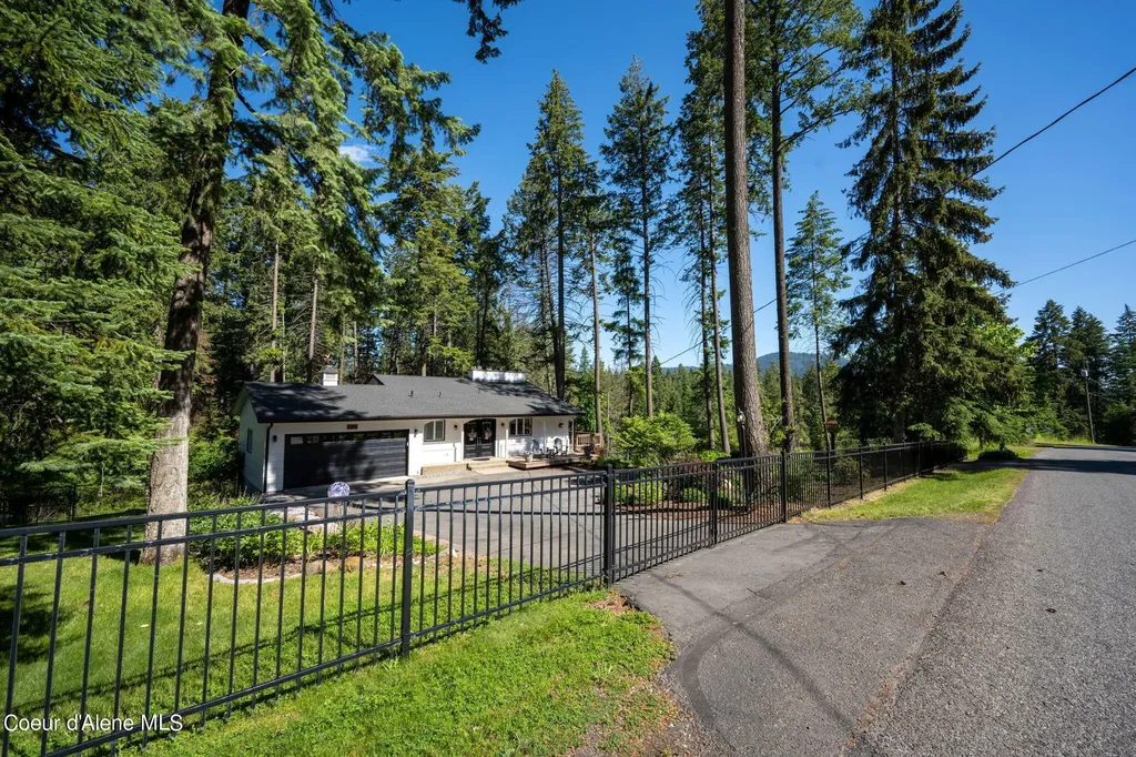 12506 N Avondale Loop Hayden ID 83835