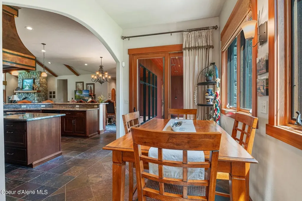 526 Roop Road Cocolalla ID 83813