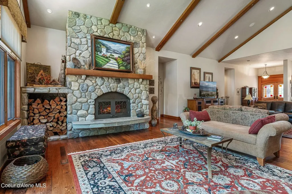 526 Roop Road Cocolalla ID 83813