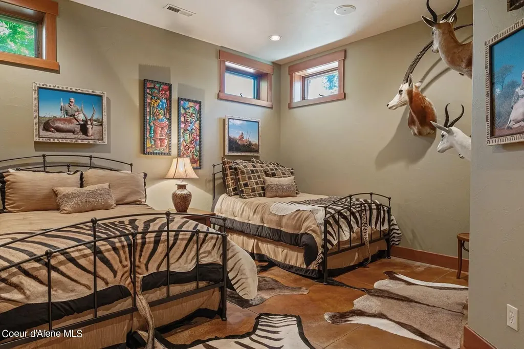 526 Roop Road Cocolalla ID 83813