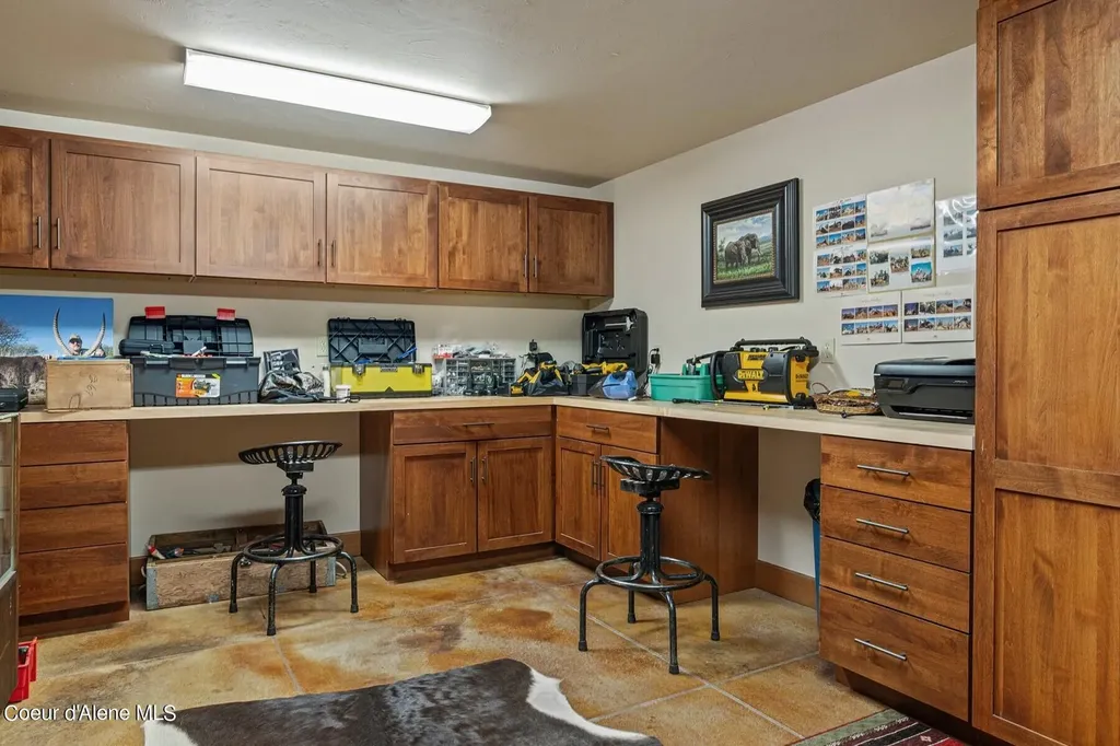 526 Roop Road Cocolalla ID 83813